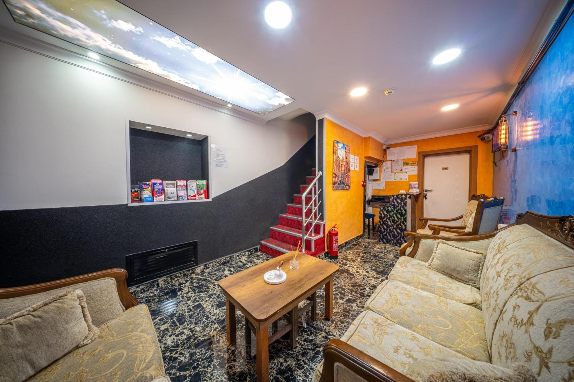 Laos Otel, Istanbul